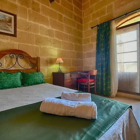 Razzett Tat-twil Farmhouse Ferienhaus Għarb