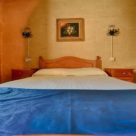 Razzett Tat-twil Farmhouse Ferienhaus Għarb
