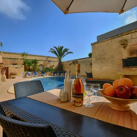 Razzett Tat-twil Farmhouse * Gharb (Gozo)