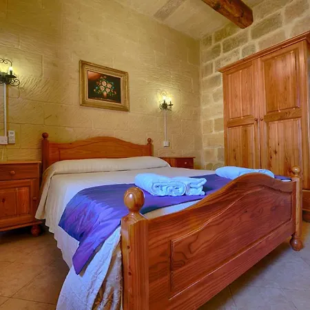 Holiday home Razzett Tat-twil Farmhouse *